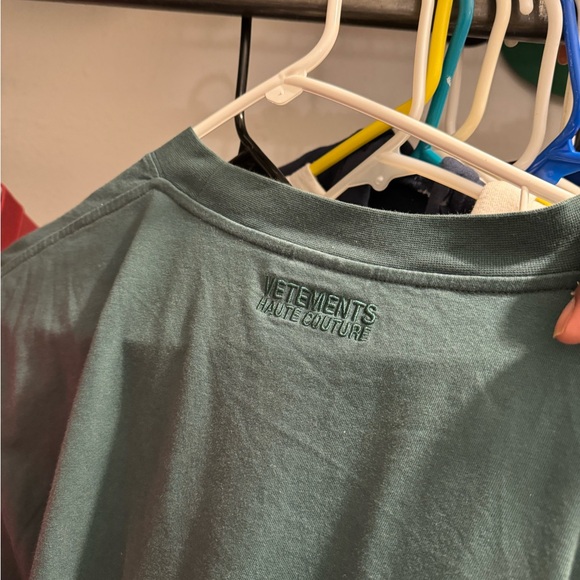 Vetements haute couture size XL - Picture 2 of 7